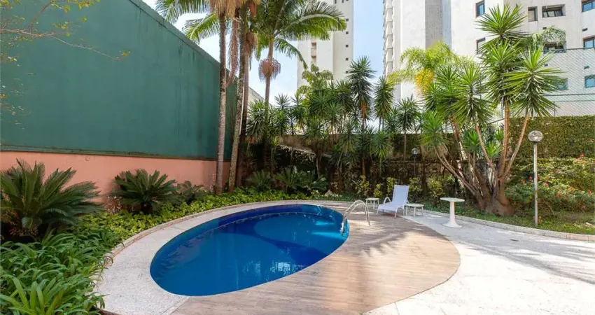 APTO EM MOEMA FORA DE ROTA ANDAR ALTO 210M2 3 DORMS 4 VAGAS PERTO DO PARQUE