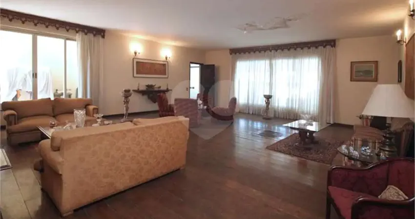 Casa com 5 quartos à venda na Alameda dos Auetis, --, Planalto Paulista, São Paulo