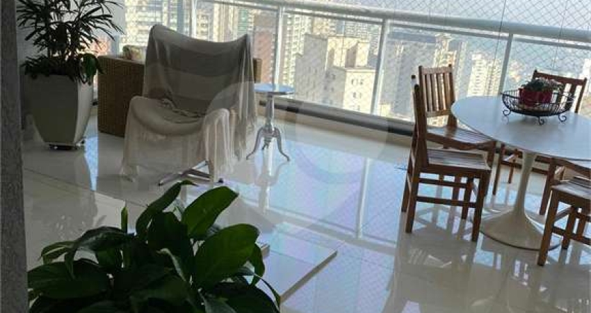 Apartamento com 3 quartos à venda na Rua Doutor Oscar Monteiro de Barros, --, Morumbi, São Paulo