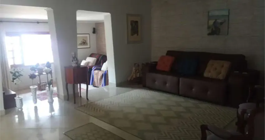 Casa com 3 quartos à venda na Praça Nicolau de Morais Barros Filho, --, Vila Madalena, São Paulo