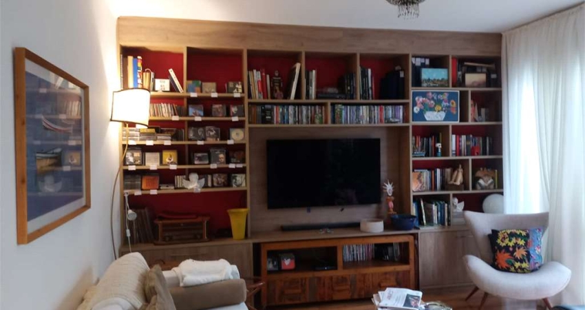 Casa com 4 quartos para alugar na Rua Barão de Jaceguai, --, Campo Belo, São Paulo