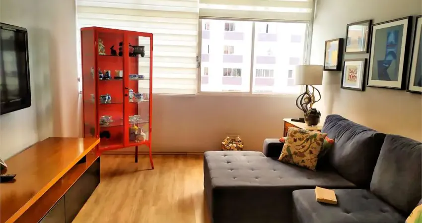 Apartamento com 3 quartos à venda na Rua Henrique Schaumann, --, Pinheiros, São Paulo
