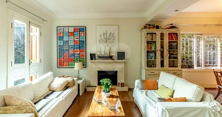 Casa com 4 quartos à venda na Rua Natingui, --, Vila Madalena, São Paulo