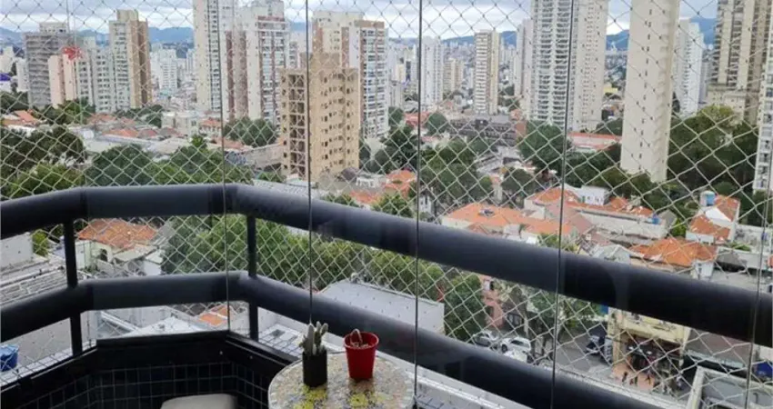 Apartamento 3 dormitórios com varanda e lazer na vila romana.
