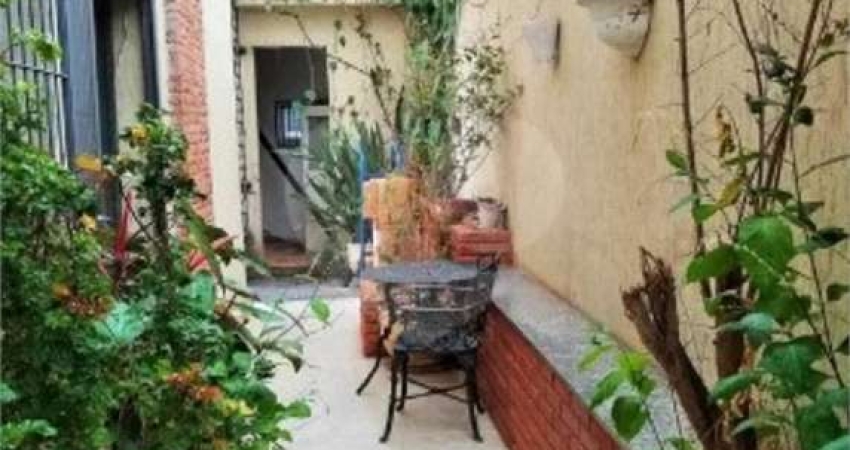 Casa comercial à venda na Rua Caramuru, --, Saúde, São Paulo