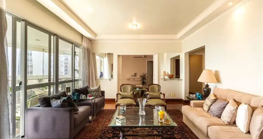 Apartamento de 190m2, 4 suítes, living 3 ambientes, 3 vagas, lazer, no Paraiso.