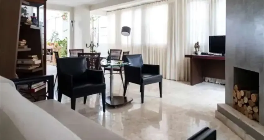 Cobertura duplex a venda na vila mariana. região privilegiada. rua charmosa, são 3 dormitório e 3 vagas!