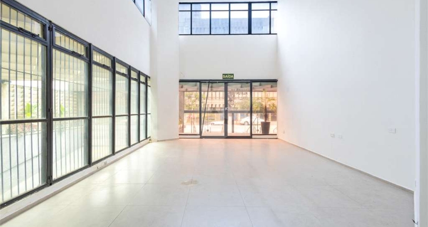 Bairro Pinheiros! Oportunidade! Sala para venda ou locação com 215m² au e 480 at próx metrô