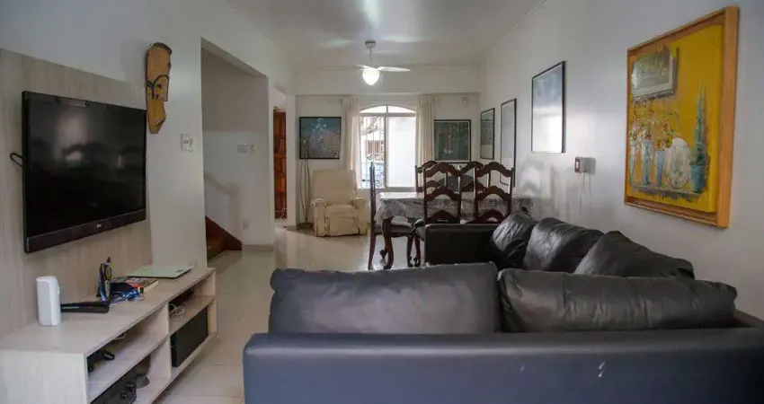 Sobrado de Vila Reformado -  melhor localização na Vila Mariana