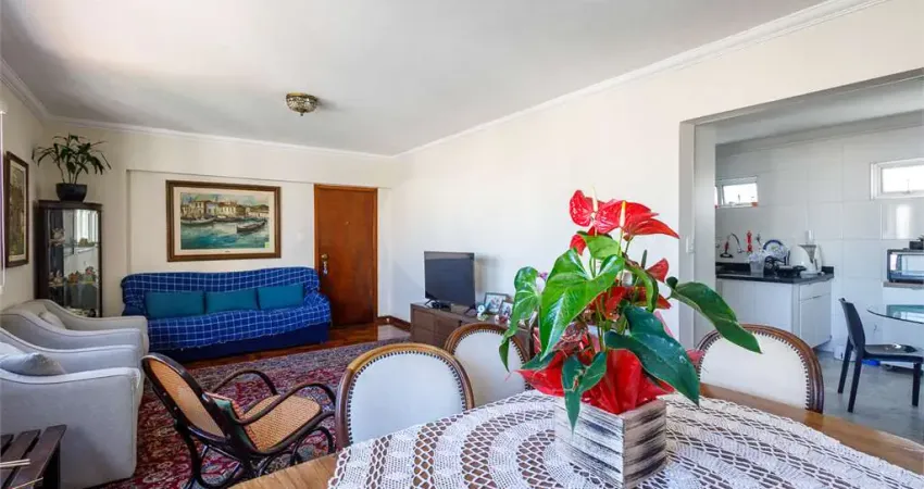 Apartamento de 115m2, 3 dormitórios, 1 suíte, 2 vagas fixas, na vila mariana.