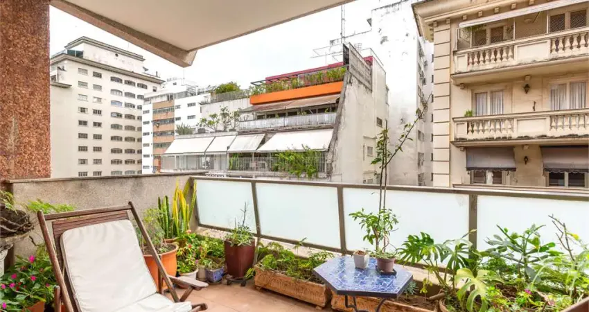 Apartamento bem iluminado com ampla sacada, grandes janelas a venda!