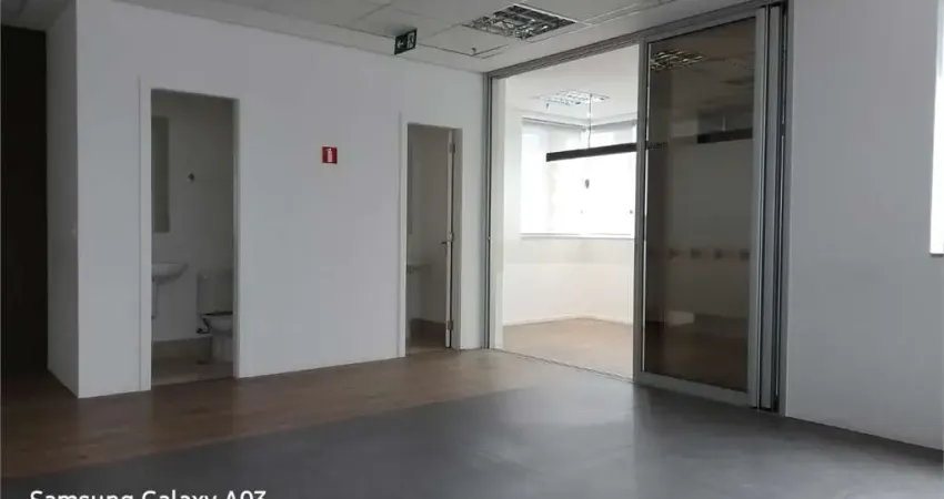 Sala comercial para alugar na Avenida Ibirapuera, --, Moema, São Paulo