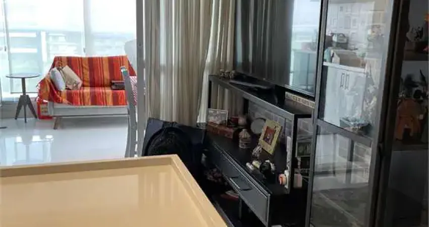 Apartamento com 2 quartos à venda na Avenida Santo Amaro, --, Campo Belo, São Paulo