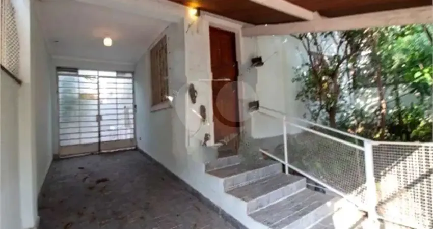 Casa térrea de vila no Brooklin
