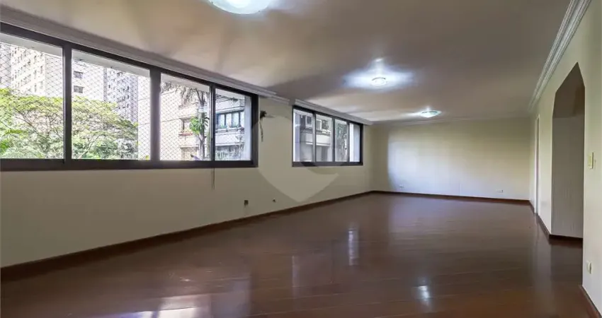 Apartamento com 3 dormitórios, 1suíte, 2 vagas no jardim europa