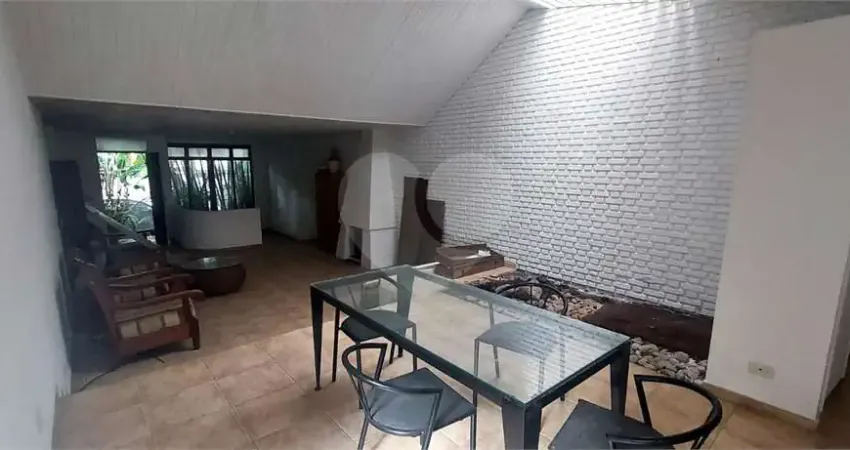 Casa com 3 quartos à venda na Rua Bernardino de Campos, --, Brooklin, São Paulo
