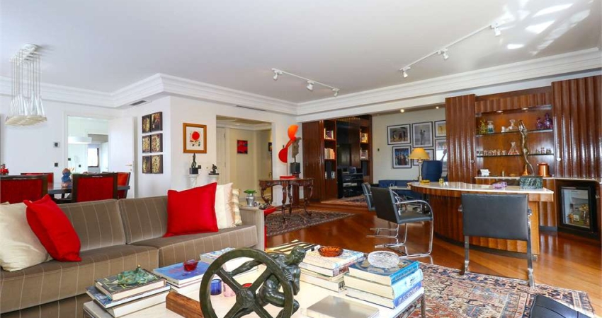 Apto 4 suites - 4 vagas - Moema