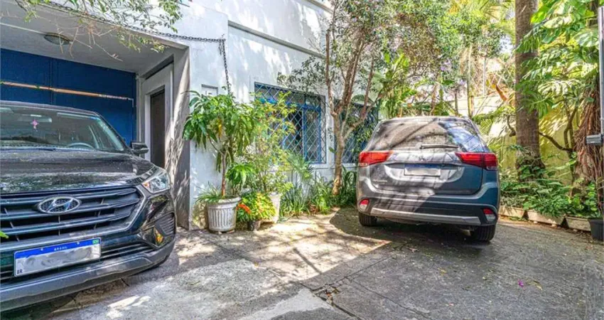 Casa-São Paulo-JARDIM EUROPA | Ref.: REO977482
