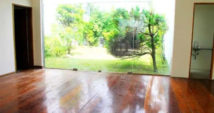 Casa com 4 suites - Jardim dos Estados