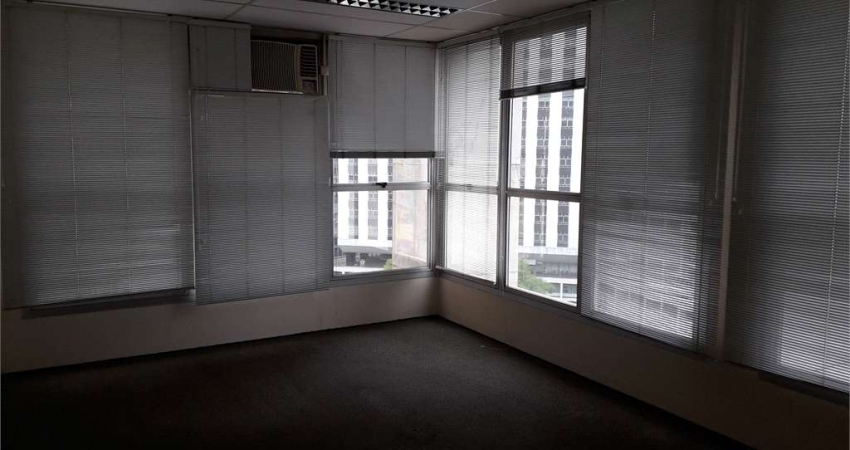 Salas comerciais com 185 m², no Centro de São Paulo.