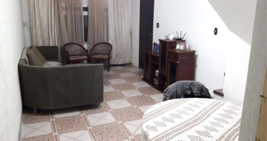 Excelente Sobrado na Chácara Santo Antônio:3 dorm e 2 vagas!