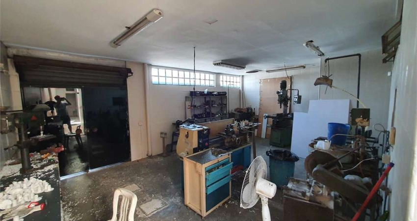 CASA COMERCIAL A VENDA EM SANTO AMARO