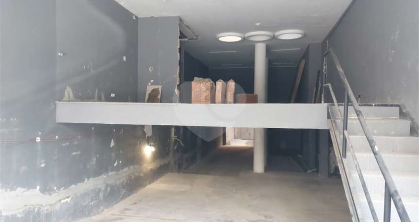 Casa comercial para alugar na Rua Barão de Tatuí, --, Santa Cecília, São Paulo