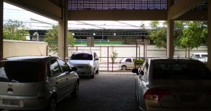Laje Com. para escritórios com 18 vagas.