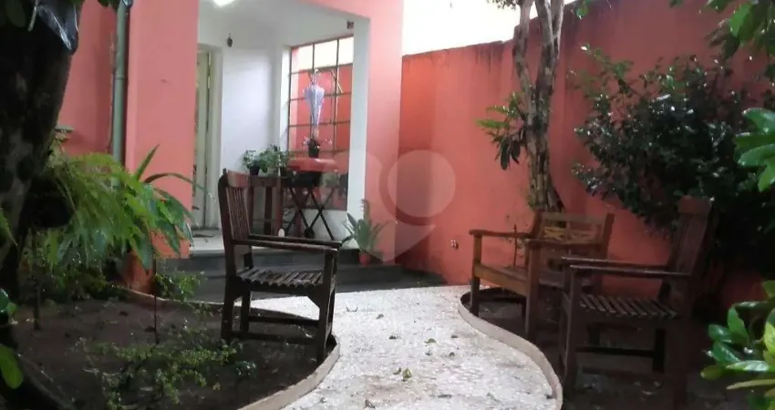 Casa comercial à venda na Rua Mourato Coelho, --, Pinheiros, São Paulo