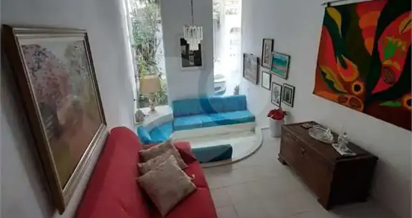 Casa com 3 quartos à venda na Saúde, São Paulo