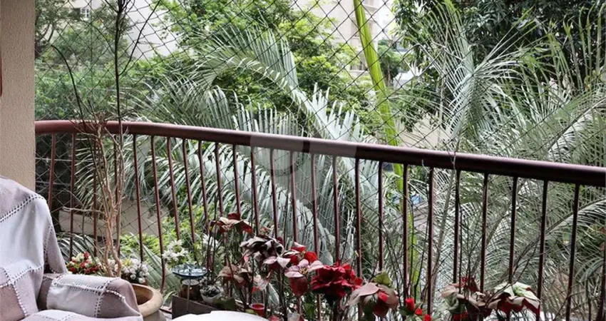 Apartamento a venda em Moema c/171m²- 4 Suítes/3 Vagas na garagem