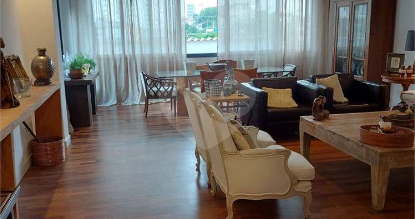 Casa ampla e reformada na Piassanguaba