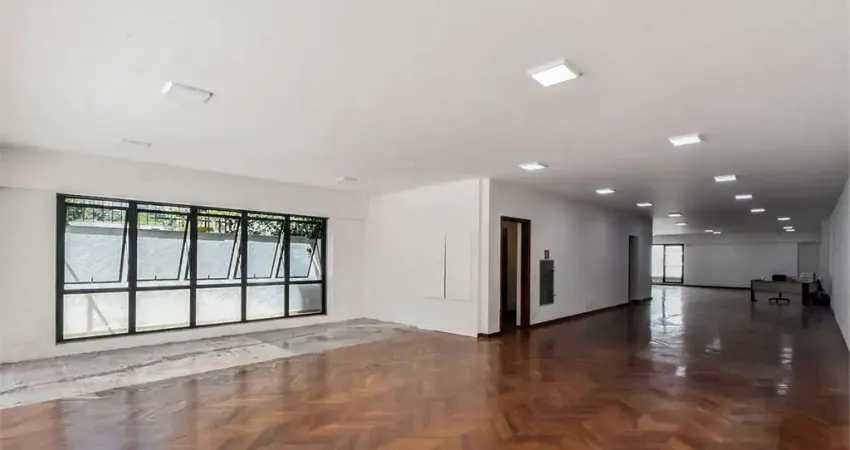 Comercial-São Paulo-JARDIM EUROPA | Ref.: REO686239