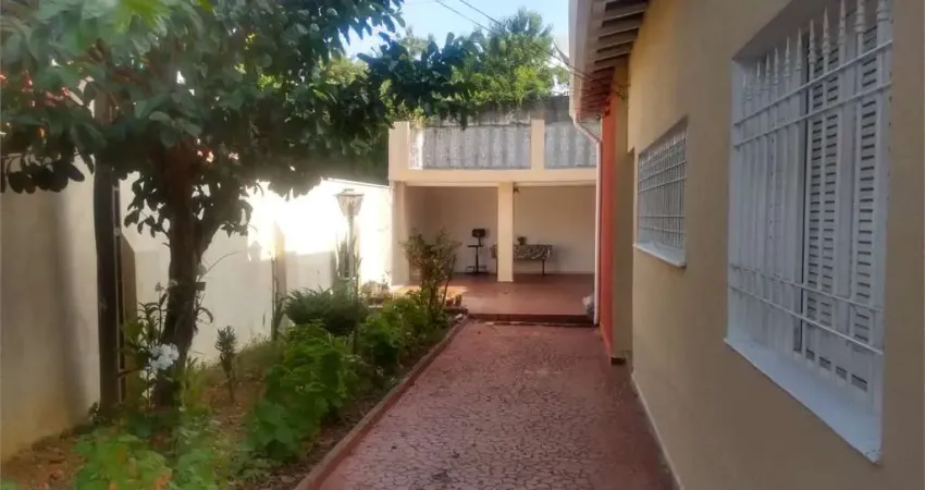 Casa á venda na Saúde!