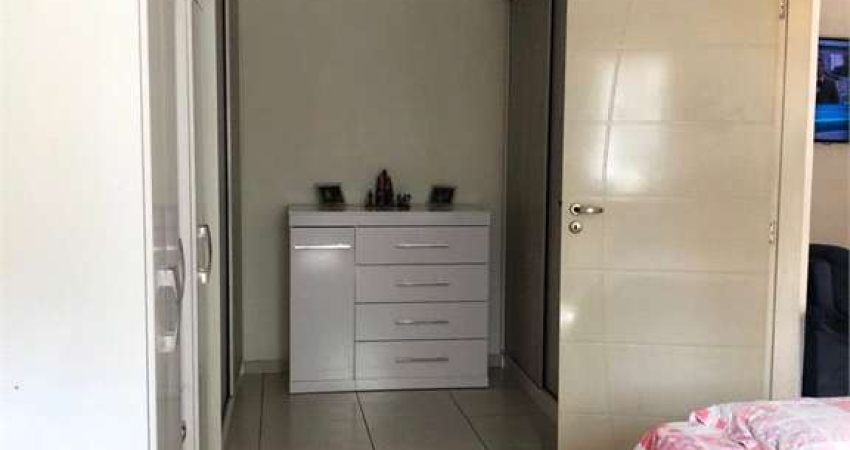 Casa de Vila com 2 Quartos à Venda, 105 m² por R$ 680.000