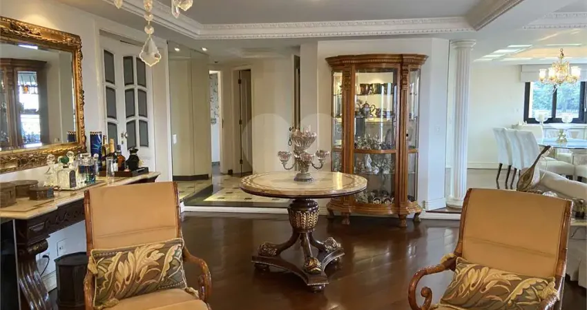 Apartamento com 4 quartos à venda na Rua São Domingos Sávio, --, Alto de Pinheiros, São Paulo