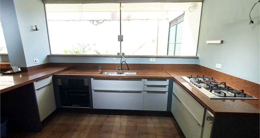 Excelente casa no Jardim Guedala (Morumbi) com valor do m² abaixo do mercado.