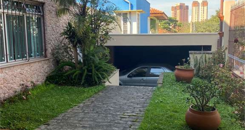 Casa com 3 quartos à venda na Rua Tauari, --, Santo Amaro, São Paulo