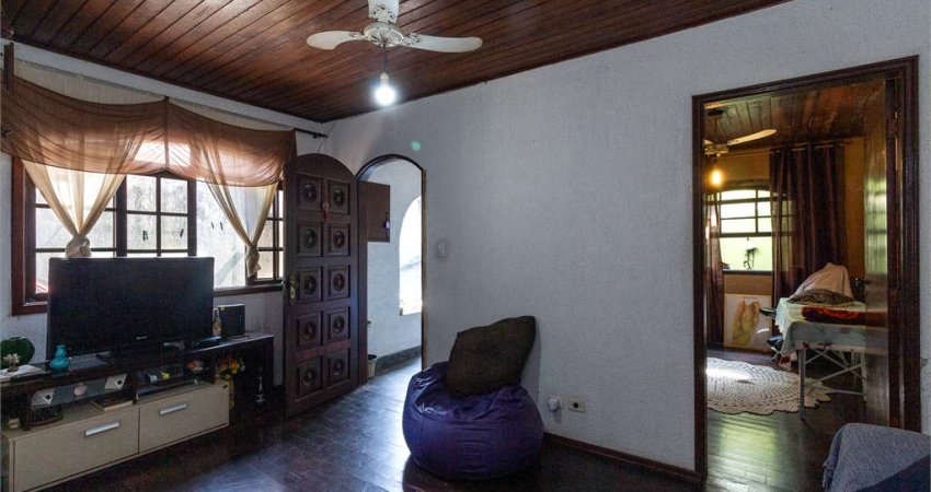 Casa com 3 quartos à venda na Rua Francisco Tapajós, --, Saúde, São Paulo