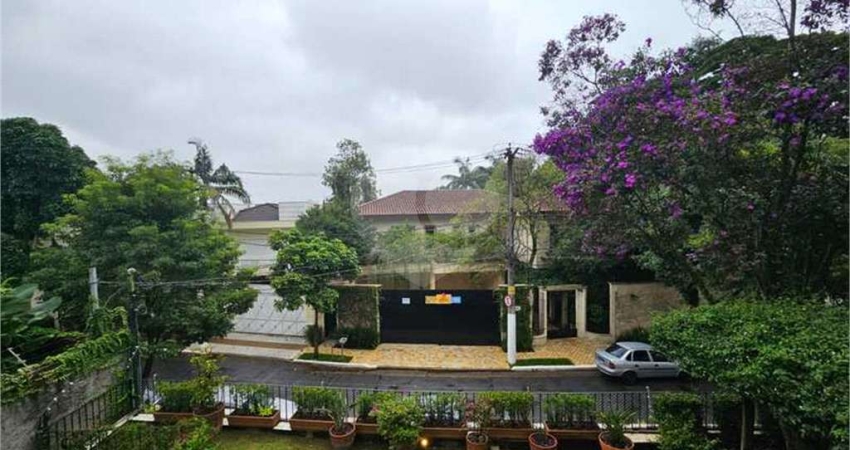 Casa com 4 quartos à venda na Rua Morro Verde, --, Pacaembu, São Paulo