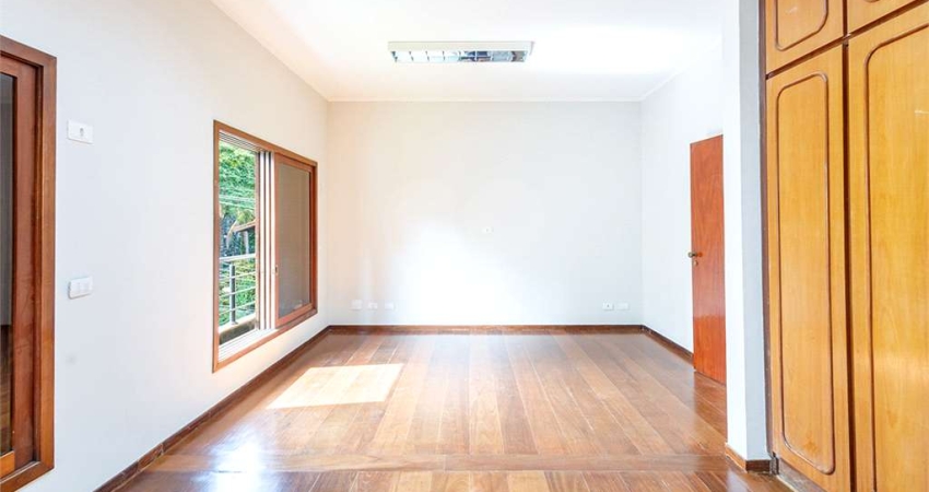Casa-São Paulo-ALTO DE PINHEIROS | Ref.: REO38153