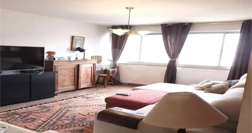 Apartamento  venda Vila Mariana, 3 dormitórios, 1 suíte, 2 vagas,  Lazer completo. Próximo ao metrô