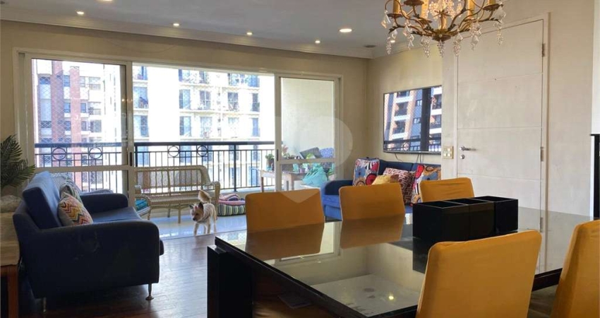 Apartamento à venda com 126m² - 3 dormitórios, 2 suítes e 2 vagas de garagem