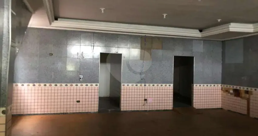 Barracão / Galpão / Depósito à venda na Alameda dos Guaramomis, --, Moema, São Paulo