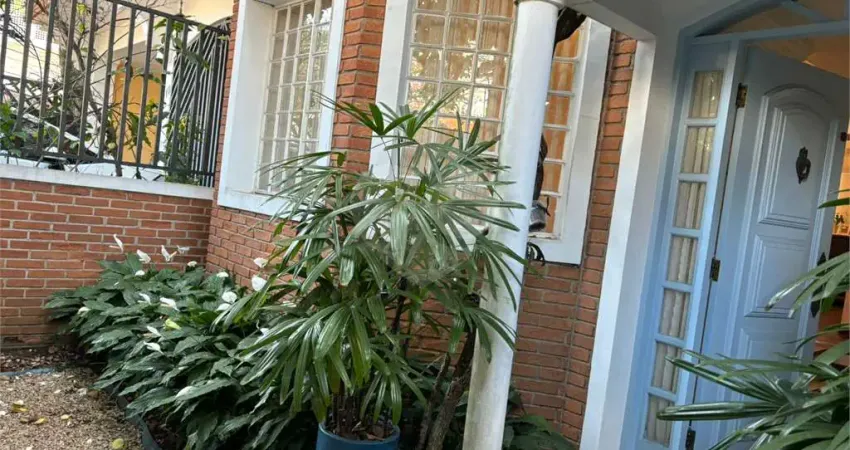 excelente sobrado na Chácara Inglesa, pronto para morar