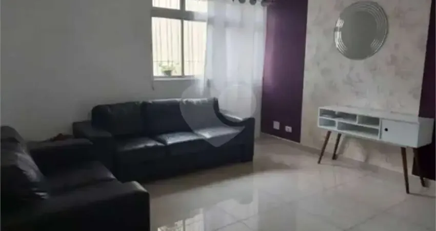 Apartamento mobiliado com bom gosto a venda. com 3 dormitórios, ampla sala, 2 ambientes em andar térreo.