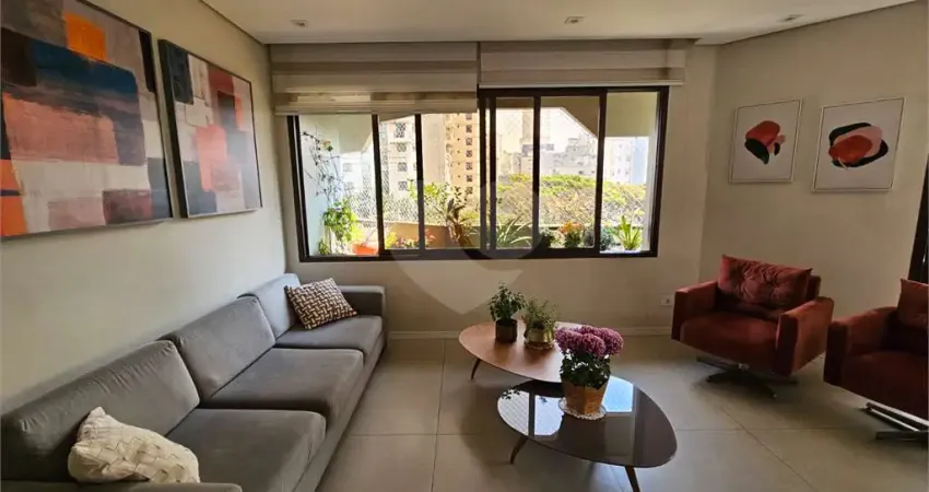 Amplo e conservado apartamento em higienopolis com 4 dormitorios, 3 vagas fixas