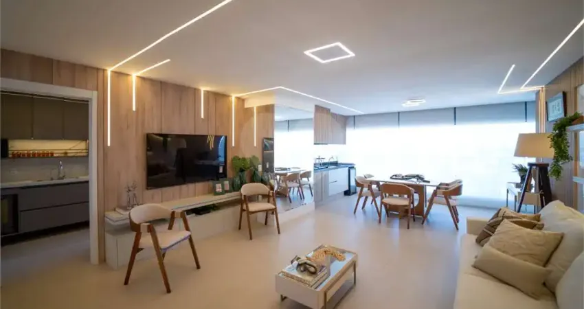 Apartamento novo no Campo Belo, mobiliado e decorado, com 3 suítes e 3 vagas