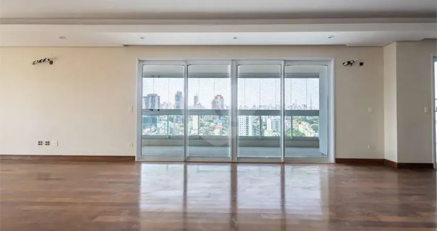 Belissimo apartamento de 280m2 lazer completo e varanda com churrasqueira. andar alto e bela vista.