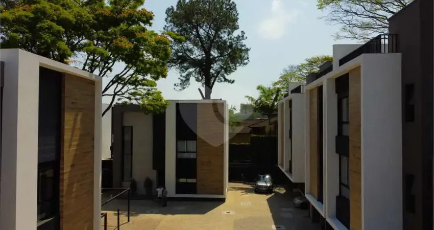 Casa em condomínio fechado com 3 quartos à venda na Rua Comendador Bichara Moherdauí, --, Jardim Guedala, São Paulo